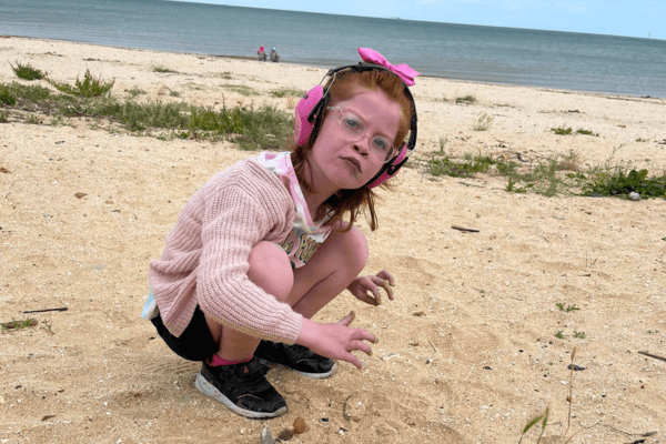 A photo taken by Tania of her daughter in the beach.